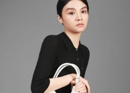 娱乐吃瓜女艺人官宣,神秘女艺人官宣身份引热议！”